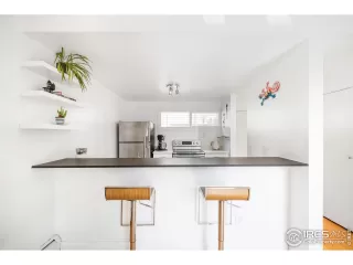 Photo #5: 1023139 Listing