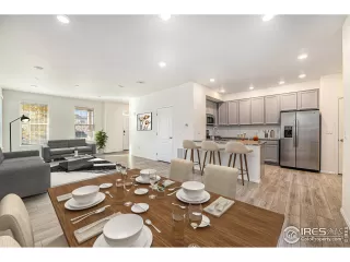 Photo #3: 1023185 Listing