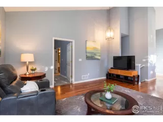 Photo #5: 1023344 Listing