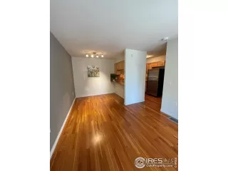 Photo #6: 1023378 Listing