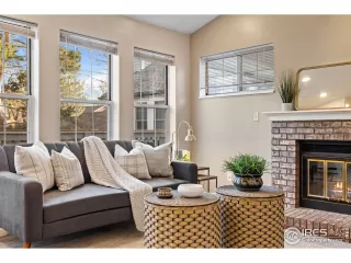 Photo #3: 1023401 Listing