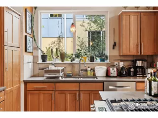 Photo #5: 1023405 Listing 