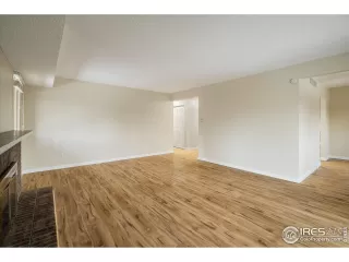 Photo #5: 1023792 Listing