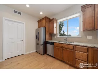 Photo #6: 1023849 Listing