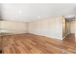 Photo #6: 1023912 Listing 