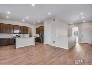 Photo #3: 1023935 Listing