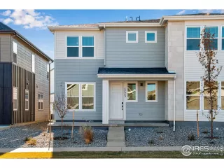 Photo #2: 1023939 Listing