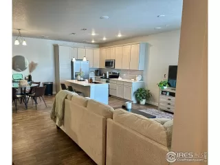 Photo #4: 1024023 Listing