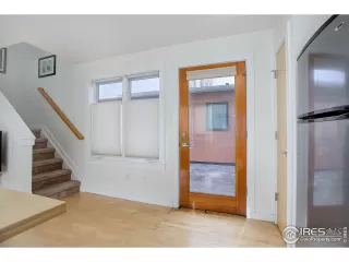 Photo #5: 1024037 Listing