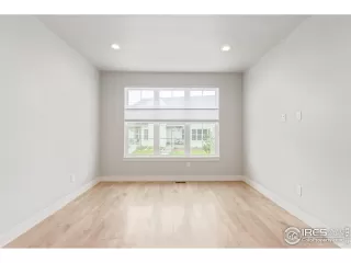 Photo #5: 1024038 Listing 