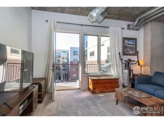 Photo #5: 1024085 Listing