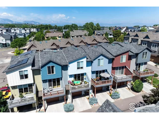 MLS: 1024098 Condo For Sale