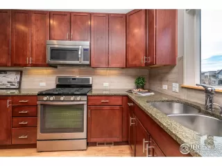 Photo #6: 1024098 Listing