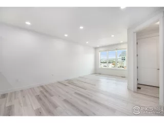 Photo #3: 1024184 Listing