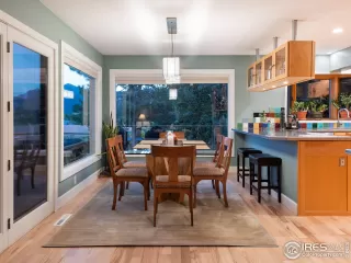 Photo #5: 1024224 Listing