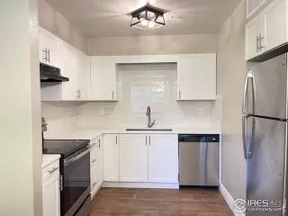 Photo #5: 1024265 Listing 