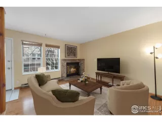 Photo #3: 1024295 Listing