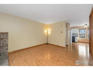 Photo #5: 1024295 Listing