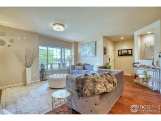 Photo #5: 1024305 Listing