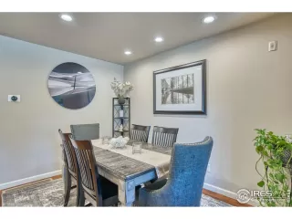 Photo #6: 1024305 Listing