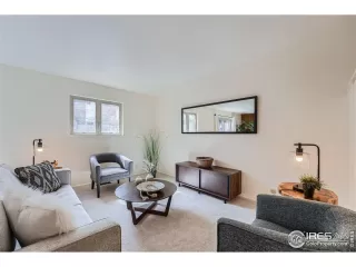 Photo #3: 1024370 Listing