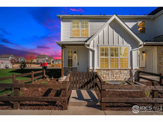 MLS: 1024478 Condo For Sale