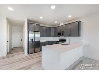 Photo #6: 1024478 Listing 