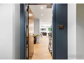 Photo #4: 1024514 Listing