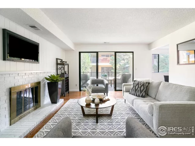 MLS: 1024515 Condo For Sale