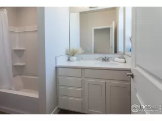 Photo #3: 1024537 Listing