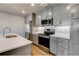 Photo #2: 1024574 Listing