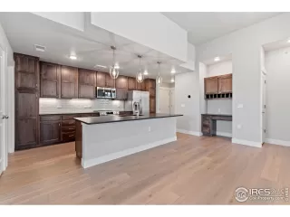 Photo #1: 1024576 Listing