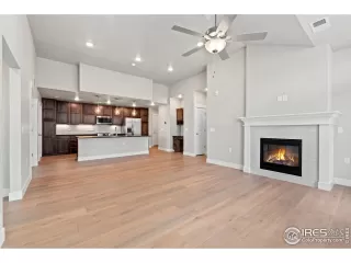 Photo #4: 1024576 Listing