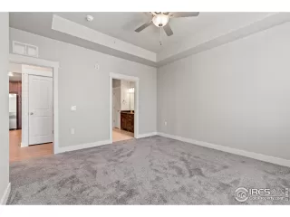 Photo #5: 1024576 Listing