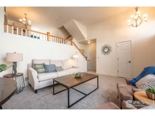 Photo #6: 1024587 Listing