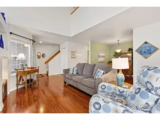 Photo #4: 1024656 Listing