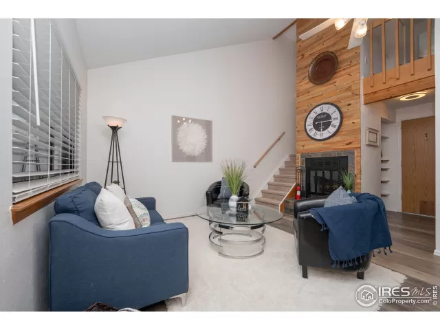 MLS: 1024693 Condo For Sale