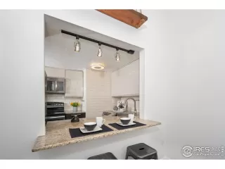 Photo #4: 1024693 Listing 