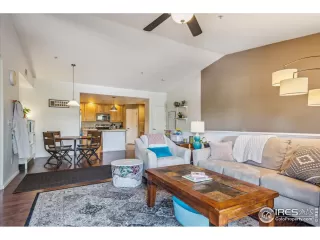 Photo #5: 1024719 Listing