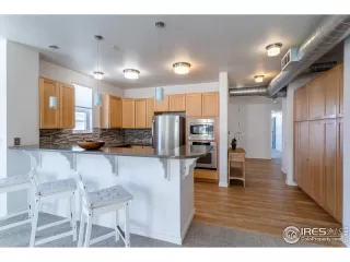 Photo #4: 1024732 Listing