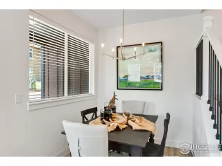 Photo #5: 1024737 Listing