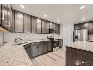 Photo #3: 1024762 Listing