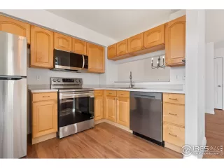 Photo #4: 1024805 Listing