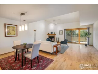 Photo #3: 1025008 Listing