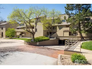 Photo #6: 1025008 Listing