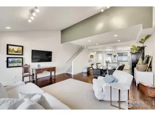 Photo #6: 1025015 Listing