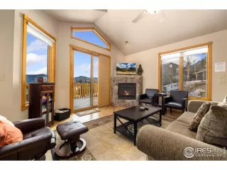 Photo #6: 1025145 Listing