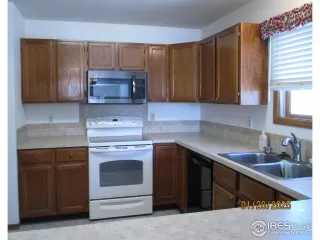 Photo #4: 1025151 Listing