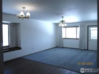 Photo #5: 1025151 Listing