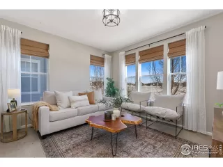 Photo #2: 1025181 Listing